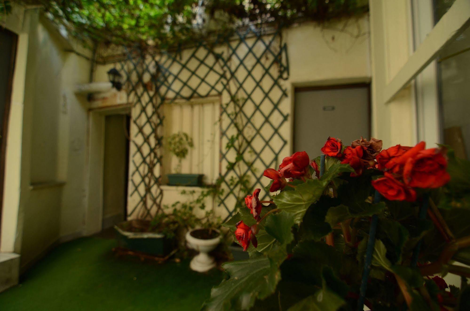 Hotel Montpellier Paris Eksteriør billede