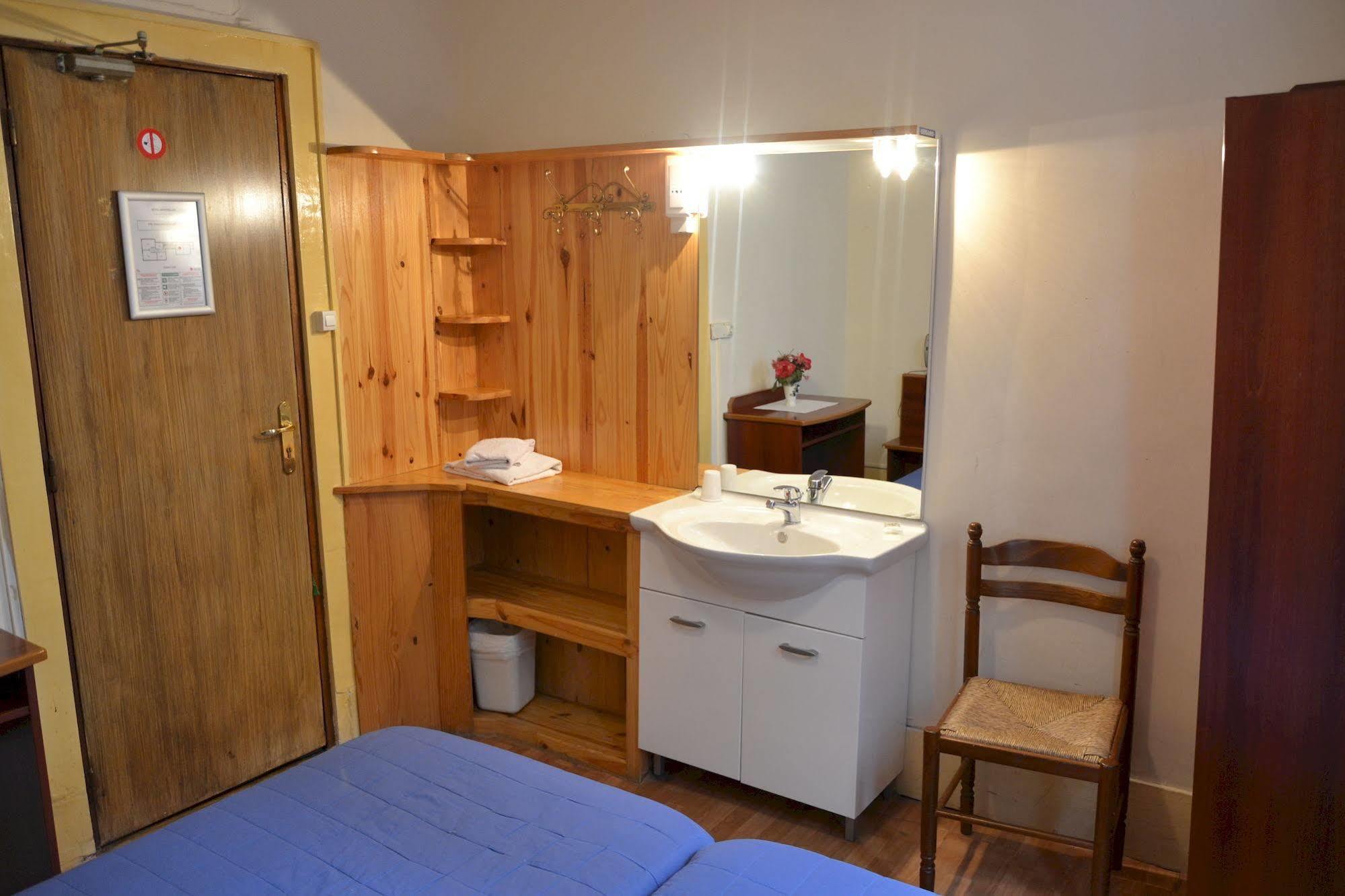 Hotel Montpellier Paris Eksteriør billede